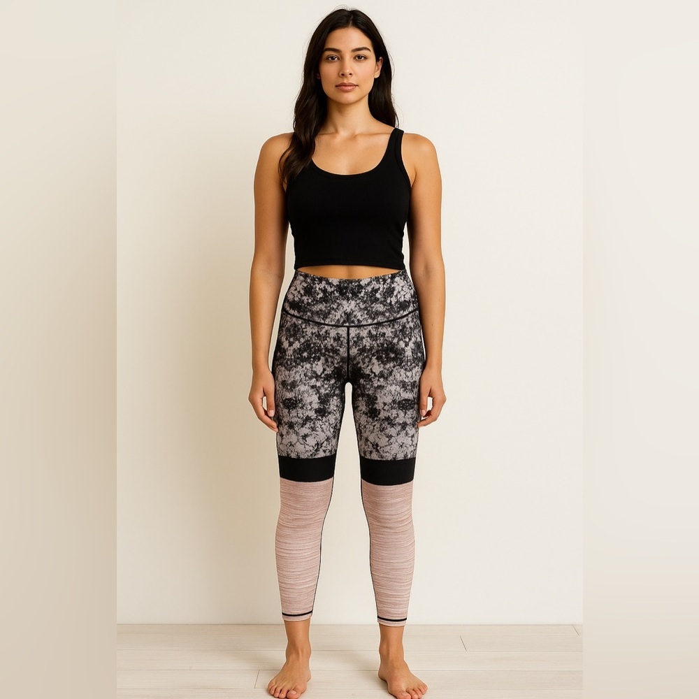 Athleisure Style Decathlon Cotton Blend Leggings Abstract Pattern Streetwear